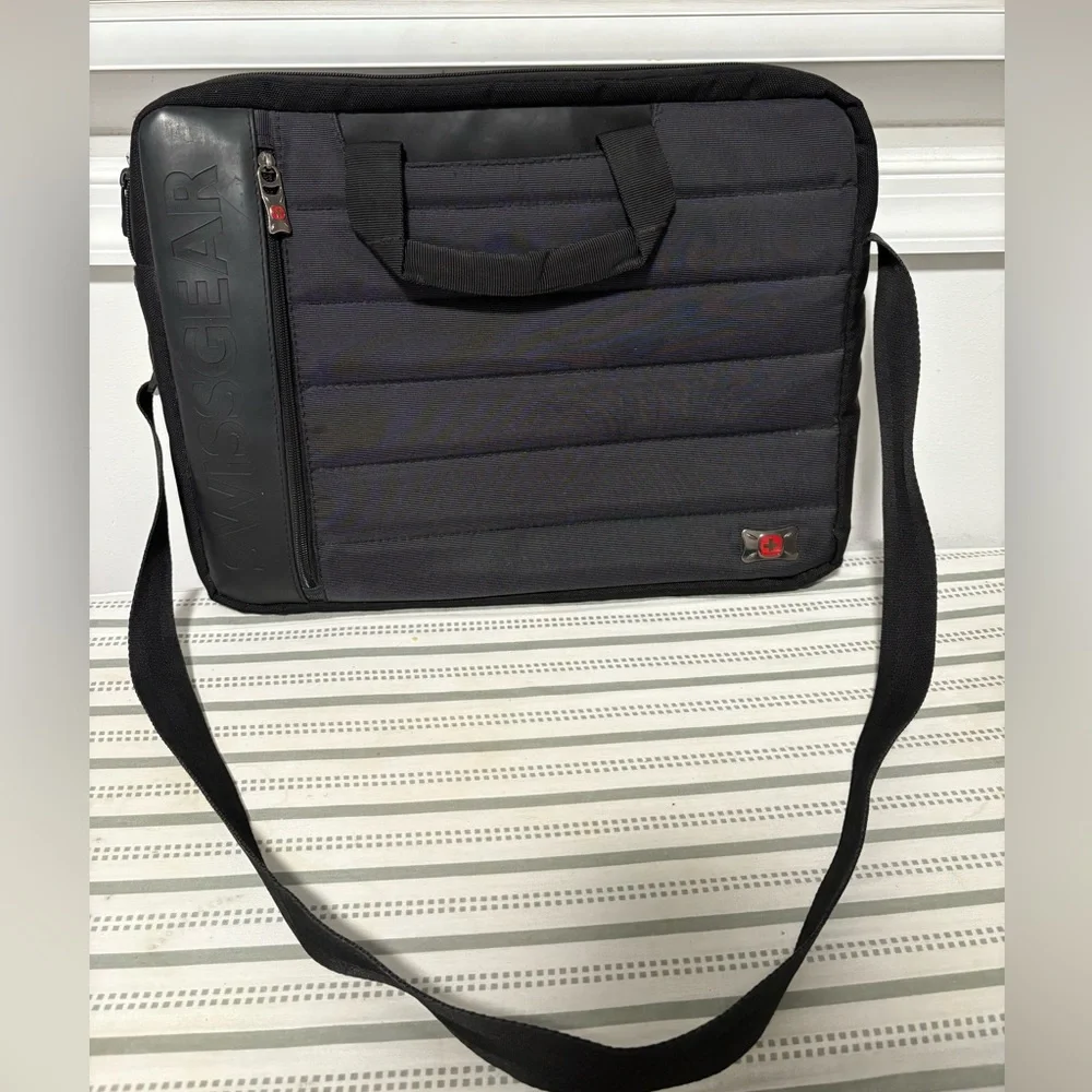 SWISSGEAR Anthem 17